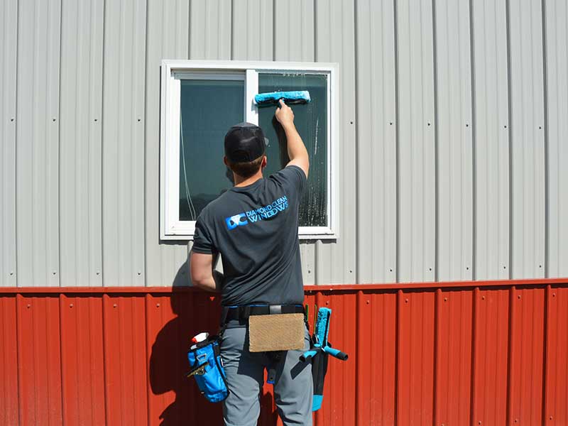 Windows and screen cleaning expert in Bitterroot Valleys and Missoula